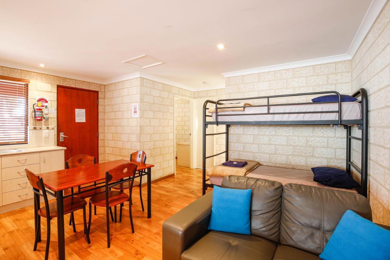 Kalbarri Tudor Holiday Park エクステリア 写真