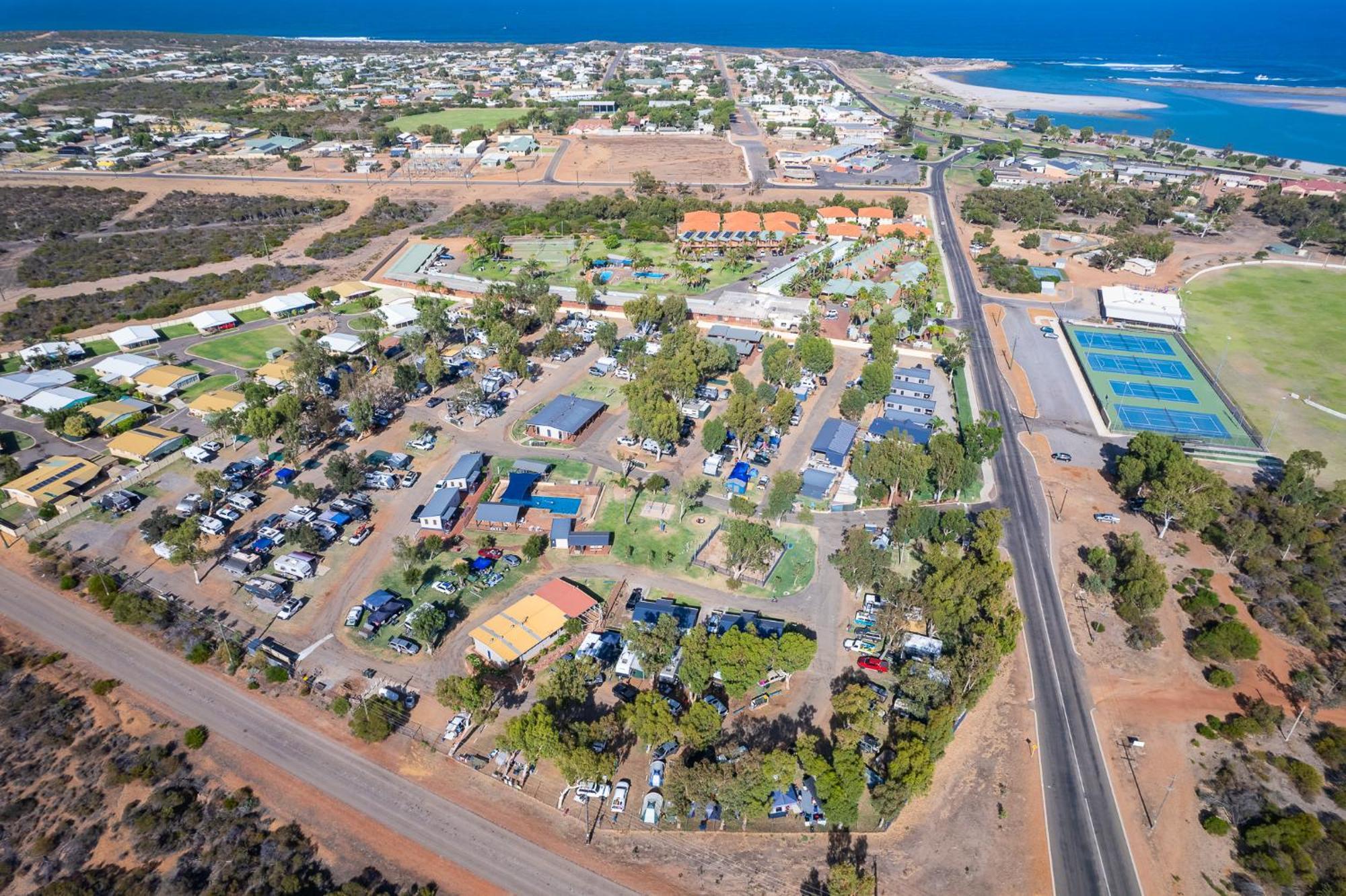 Kalbarri Tudor Holiday Park エクステリア 写真